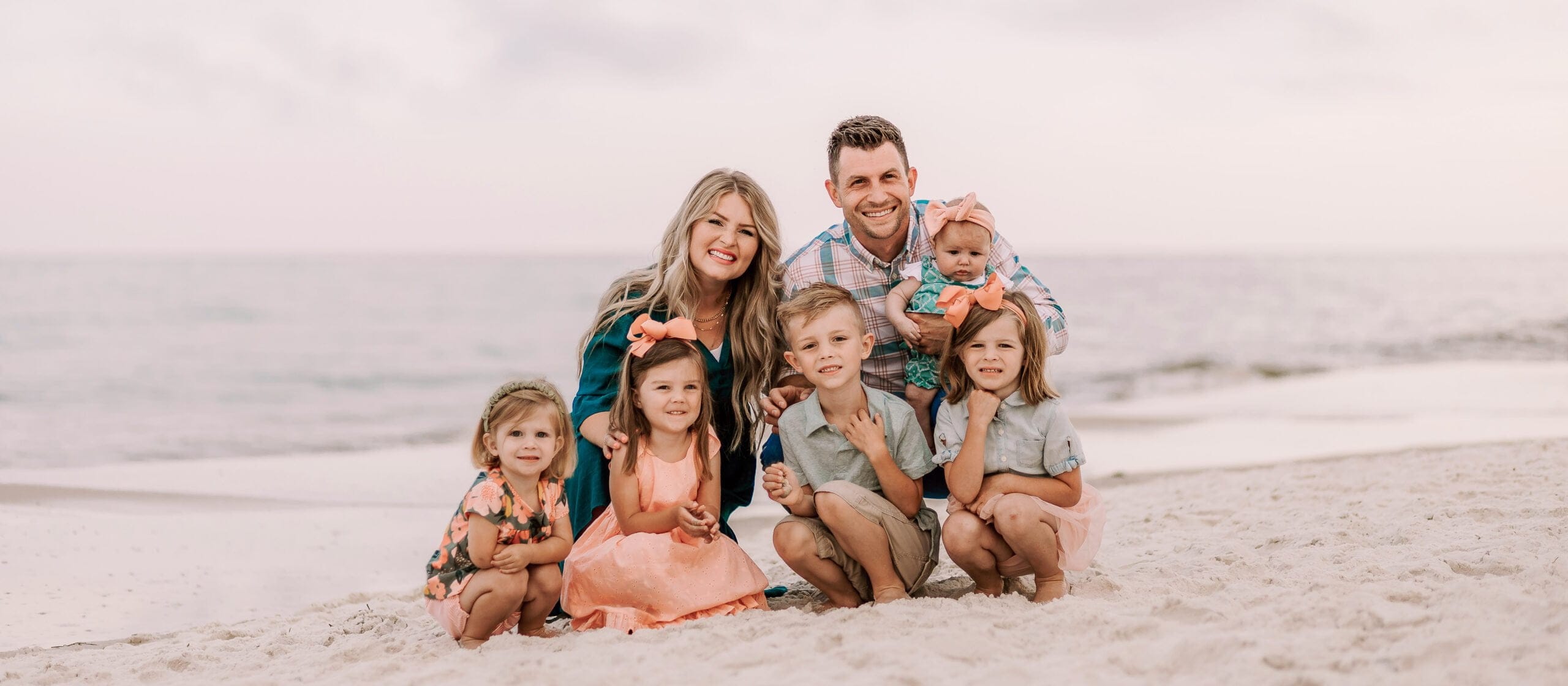 Chad-Erin-Bates-Paine-Family-on-Beach2